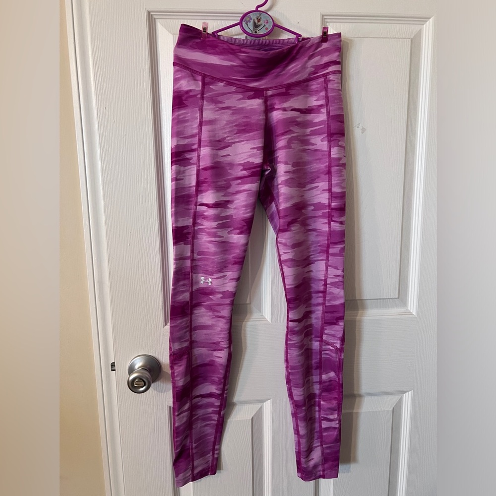 3/$20 UA Leggings-Like New!